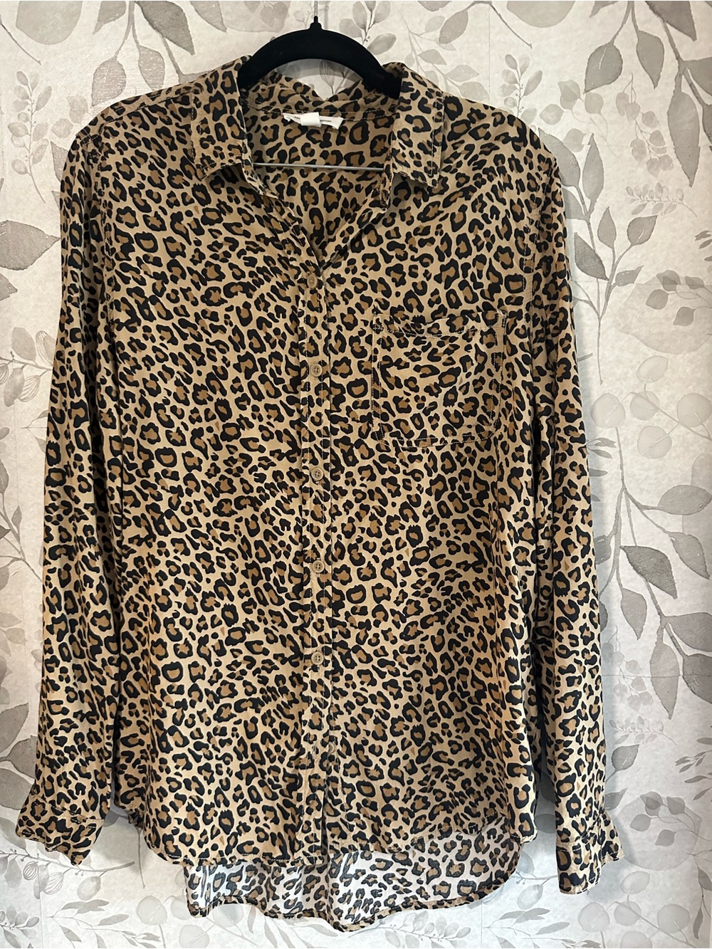 beachlunchlounge Leopard Print Button-Down Shirt in Brown - Picture 2 of 7
